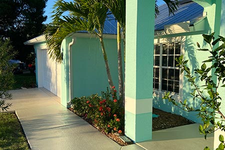 Exterior house painting service